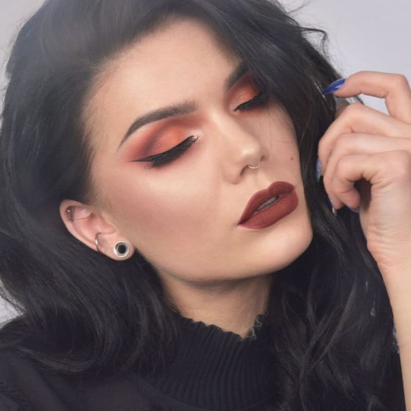 NYX Full Throttle Lipstick Shade Con Artist