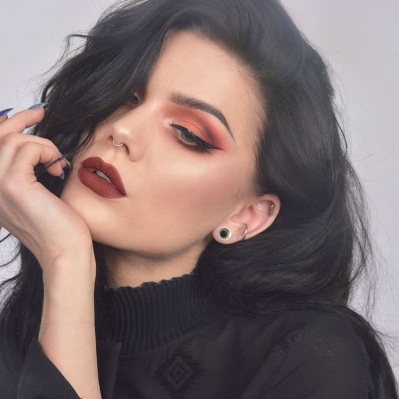 NYX Full Throttle Lipstick Shade Con Artist