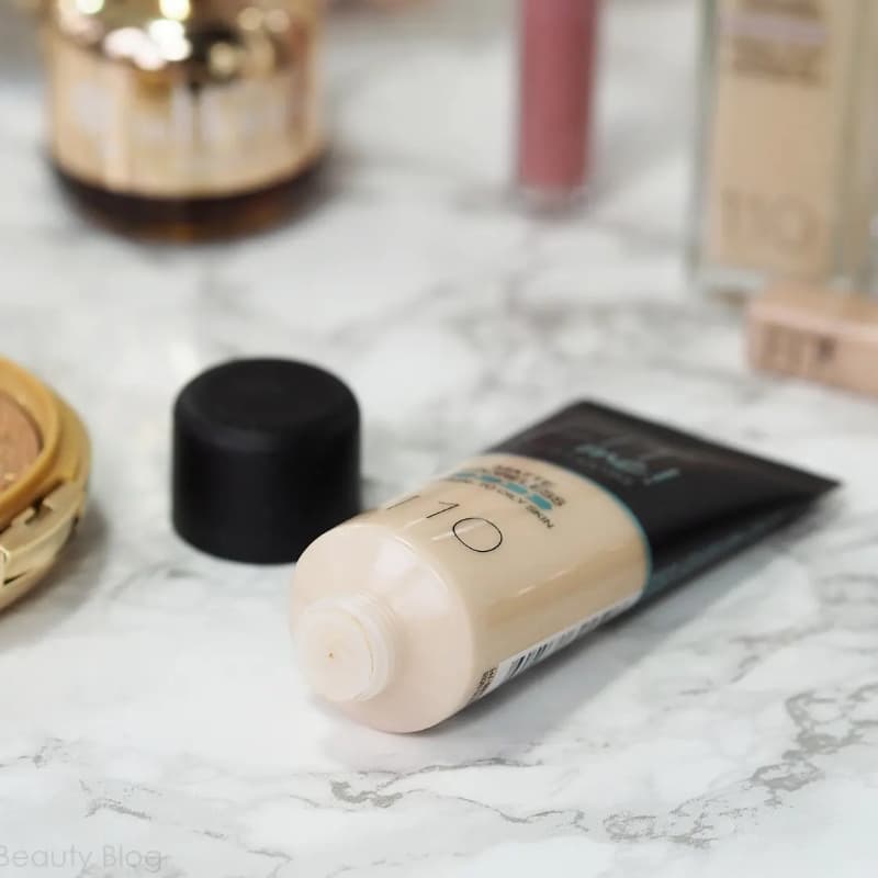 Maybelline New York Fit Me Matte + Poreless Foundation, 110 Porcelain, 30ml