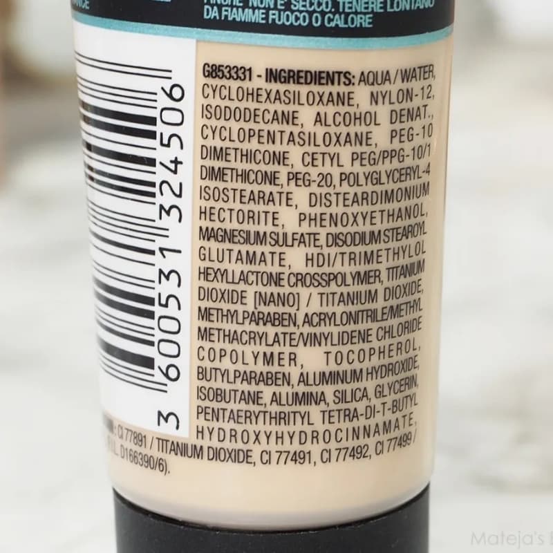 Maybelline New York Fit Me Matte + Poreless Foundation, 110 Porcelain, 30ml