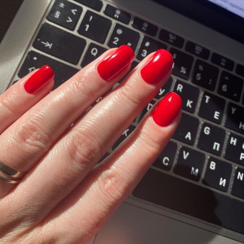 OPI Nail Lacquer "Big Apple Red" (mini)