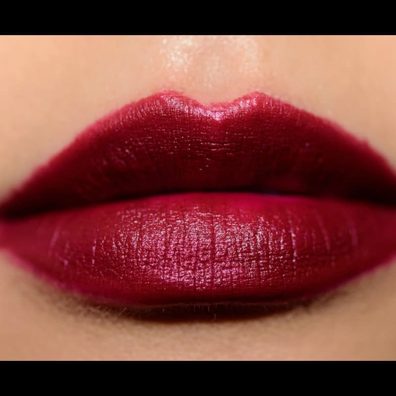 NYX Matte Lipstick in "Siren" (Mini)